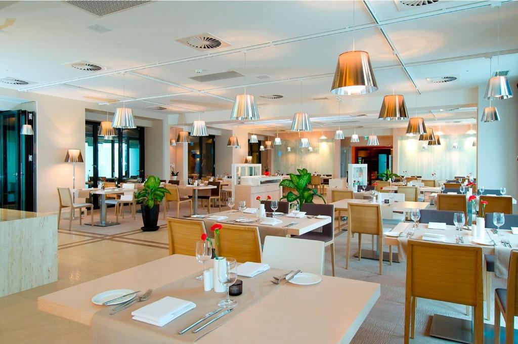 River Style Hotel&SPA Reda Restaurant billede